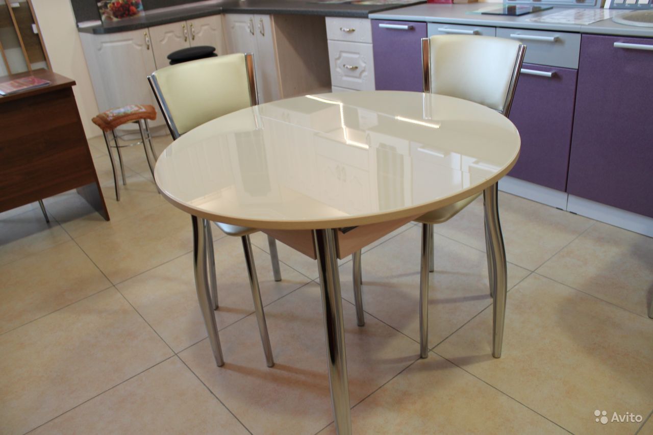 стол бежевый стеклянный раздвижной кухонный стол